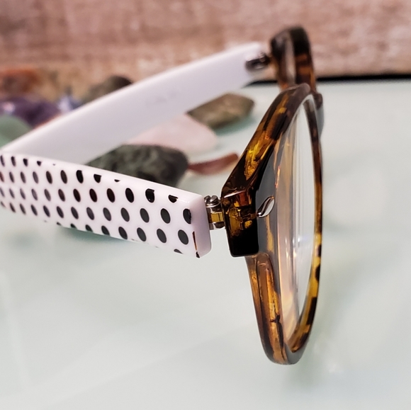 Tortoise Dot Dot Dot Readers - Picture 3 of 5